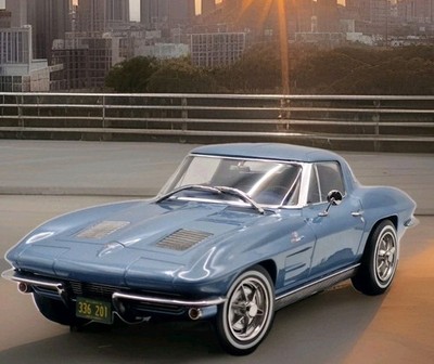 1:18 Norev Chevrolet Corvette Sting Ray Coupe 1963 light blue metallic