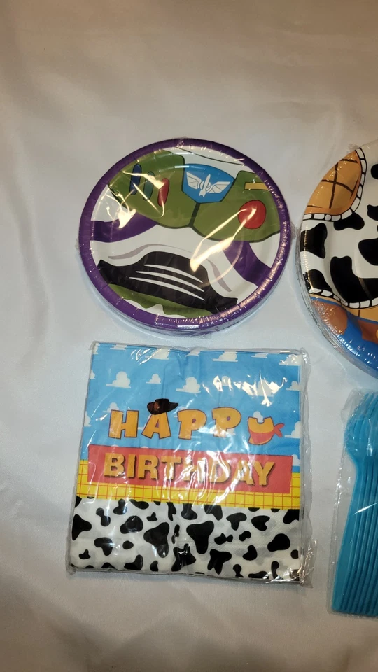 Suministros de fiesta de cumpleaños Toy Story, juego de decoraciones de fiesta Toy Story para niños Foto 2 de 4