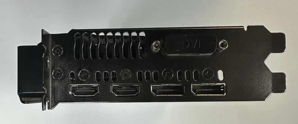 ASUS AMD Radeon RX 580 4GB DDR5 - FOR PARTS/REPAIR - Image 3 of 3