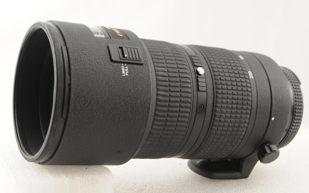 Nikon AF Zoom Nikkor 80-200mm F/2.8D ED Nikon AF Zoom Nikkor Nikon AF Zoom Nikkor 80-200mm F/2.8D ED Nikon AF Zoom Nikkor