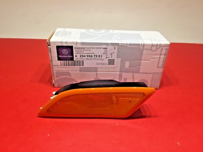 2012 Mercedes Benz C63 AMG Turn Signal Lamp 204 820 02 21