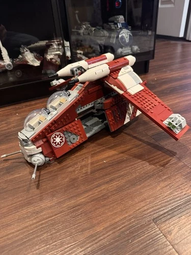 LEGO Star Wars Coruscant Guard Gunship 75354