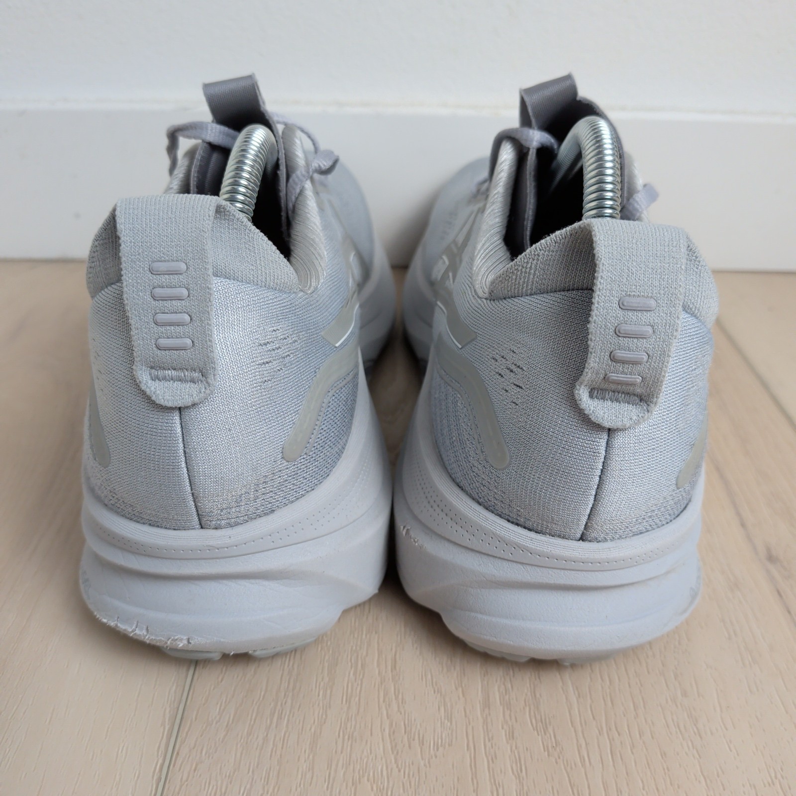 Asics Gel Kayano 32 Mens 9.5 Gray Running Shoes Sneakers 1011C052 thumbnail 5