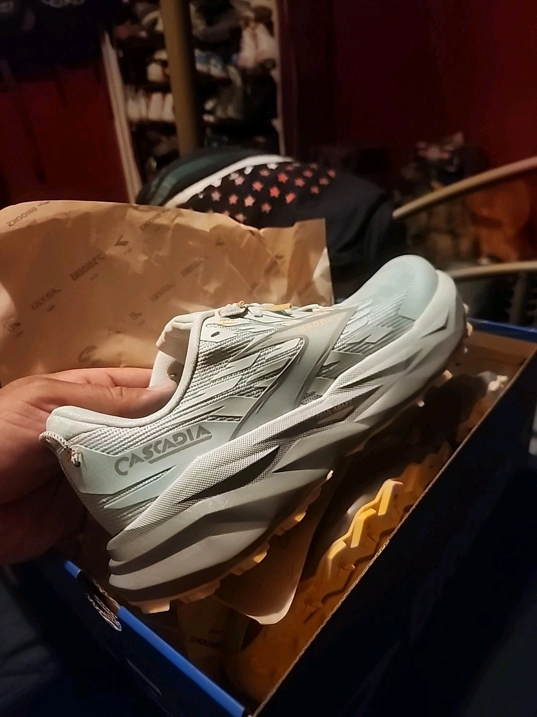Brand New -Brooks Women’s Cascadia 19 - Trail Running Shoe. Size 8.5 WIDE/D