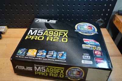 (M) ASUS M5A99FX PRO R2.0 AM3+ AMD 990FX ATX Motherboard w/ Box I/O Shield