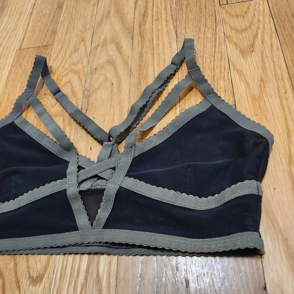 Bralette Intimately Free People negro transparente y verde militar talla XS Foto 3 de 4
