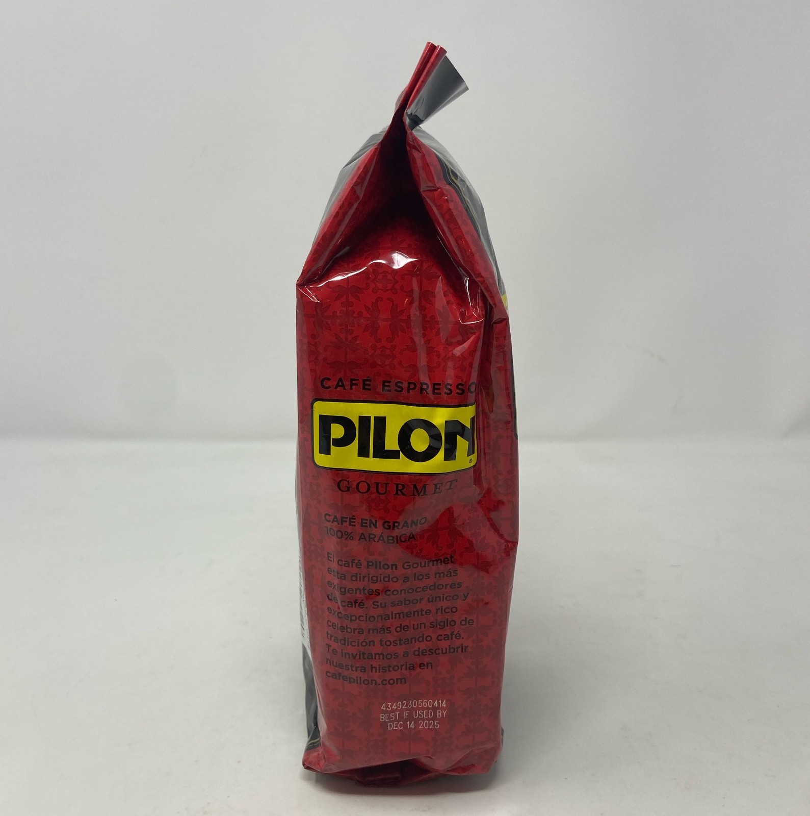 Pilon Gourmet Whole Bean Restaurant Blend Espresso Coffee, Red/Black Bag, 16 oz