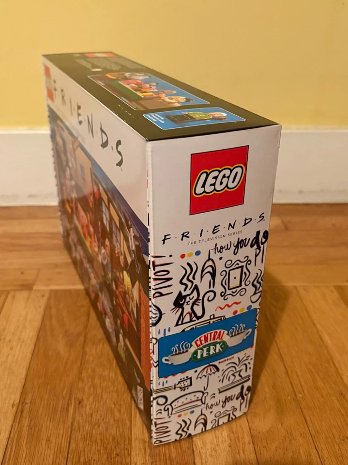 LEGO Ideas: Central Perk (21319); NEW in Box; Retired Set - Image 4 of 4