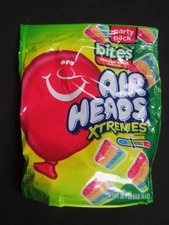 (1) Air Heads Xtremes Bites Rainbow Berry Flavor 30.4 Oz YUMMY!