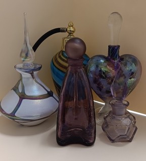 Lot of 5 Vintage Art Glass Perfume Bottles CZECH crackle swirl art deco