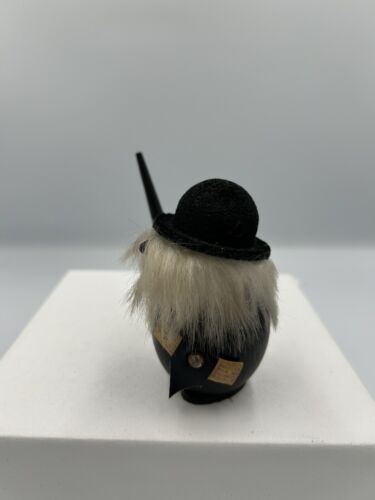 Vintage Wooden Gonk Office Worker With Umbrella 1960’s Flocked Hat Newspaper - Foto 2 di 10