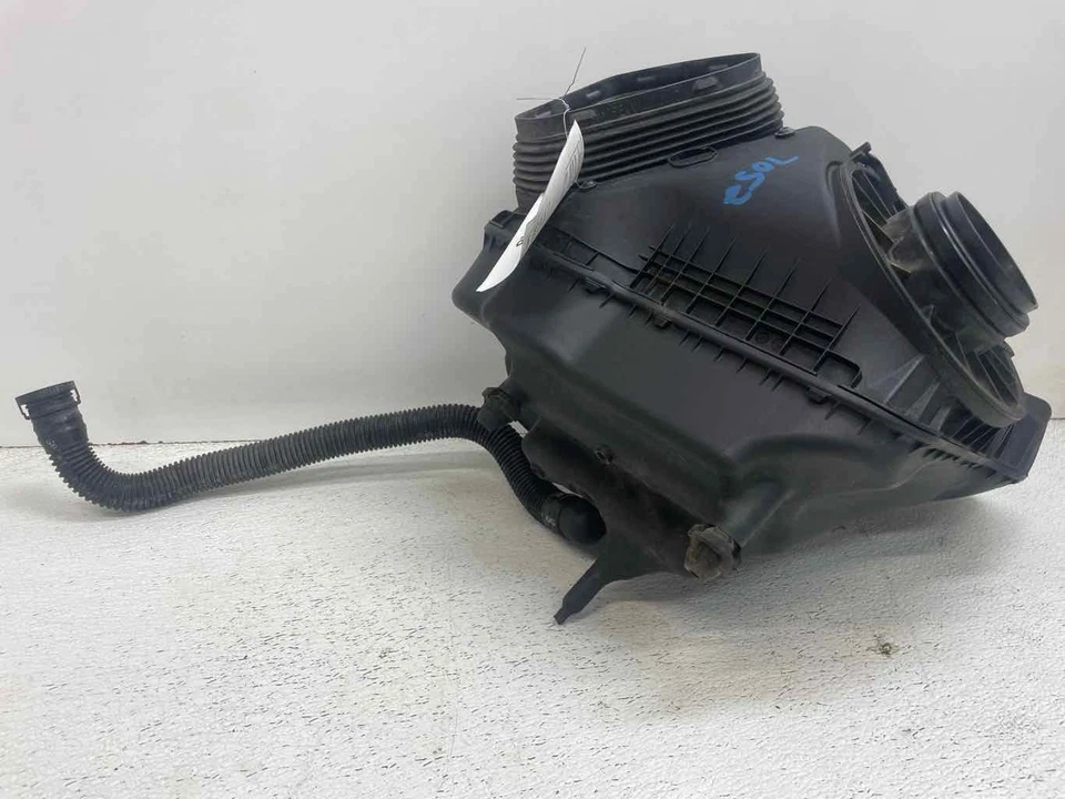 16 NISSAN QUEST Air Cleaner (3.5l 6 Cylinder)3.5l - Image 2 of 2