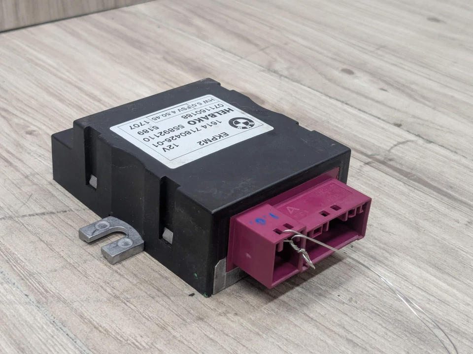 Módulo de controle de relé de bomba de combustível 06-13 OEM BMW E82 E88 E90 E92 E93 Helbako EKPM2 - Imagem 2 de 4