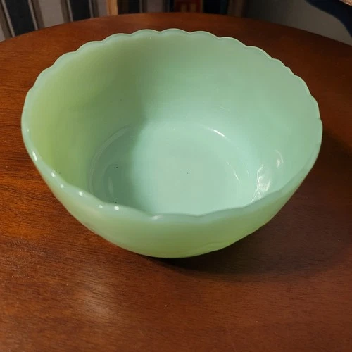 Vintage Green Jadeite Fire King Milk Glass 3-Footed Bowl Scalloped