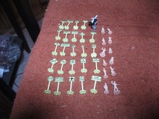 Unbranded Lot of HO Scale 24 Signs, 12 Unpainted Figures 1 RR Crossing