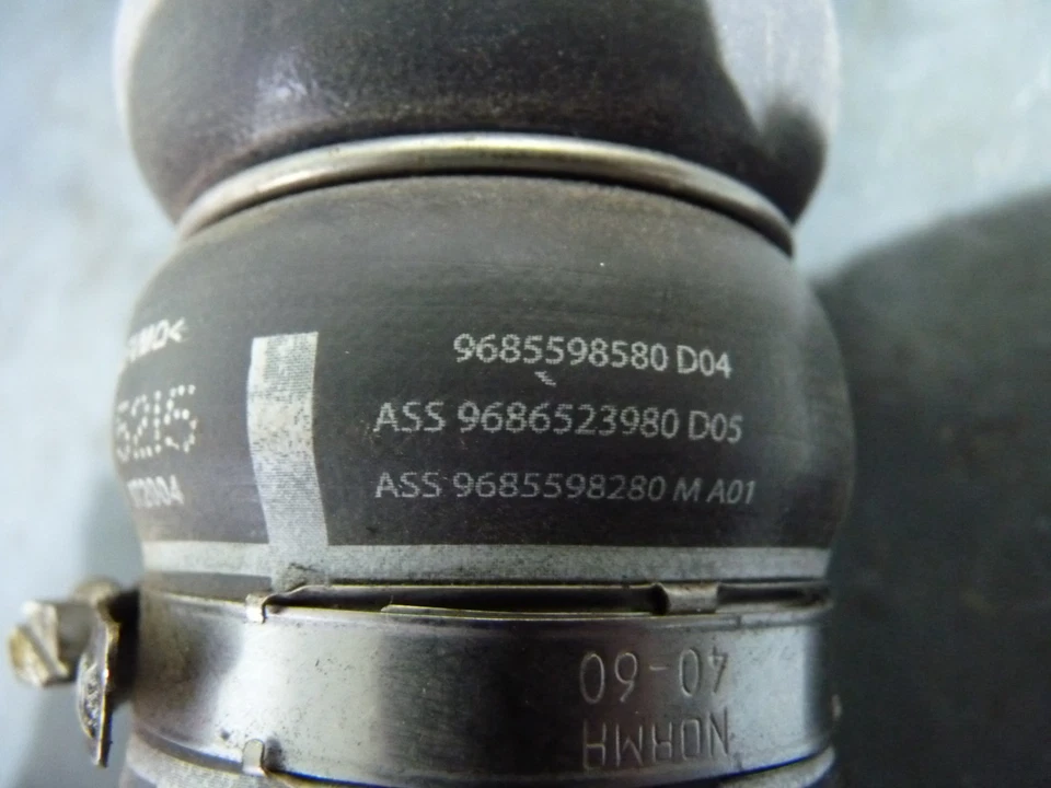 2015 PEUGEOT 2008 1.6 HDI TUBO TURBO ENTRADA DE AR 9685598580 - Imagem 2 de 3