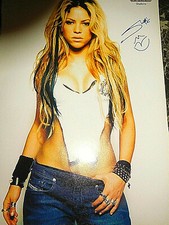 SHAKIRA  13  POSTER  sammlung