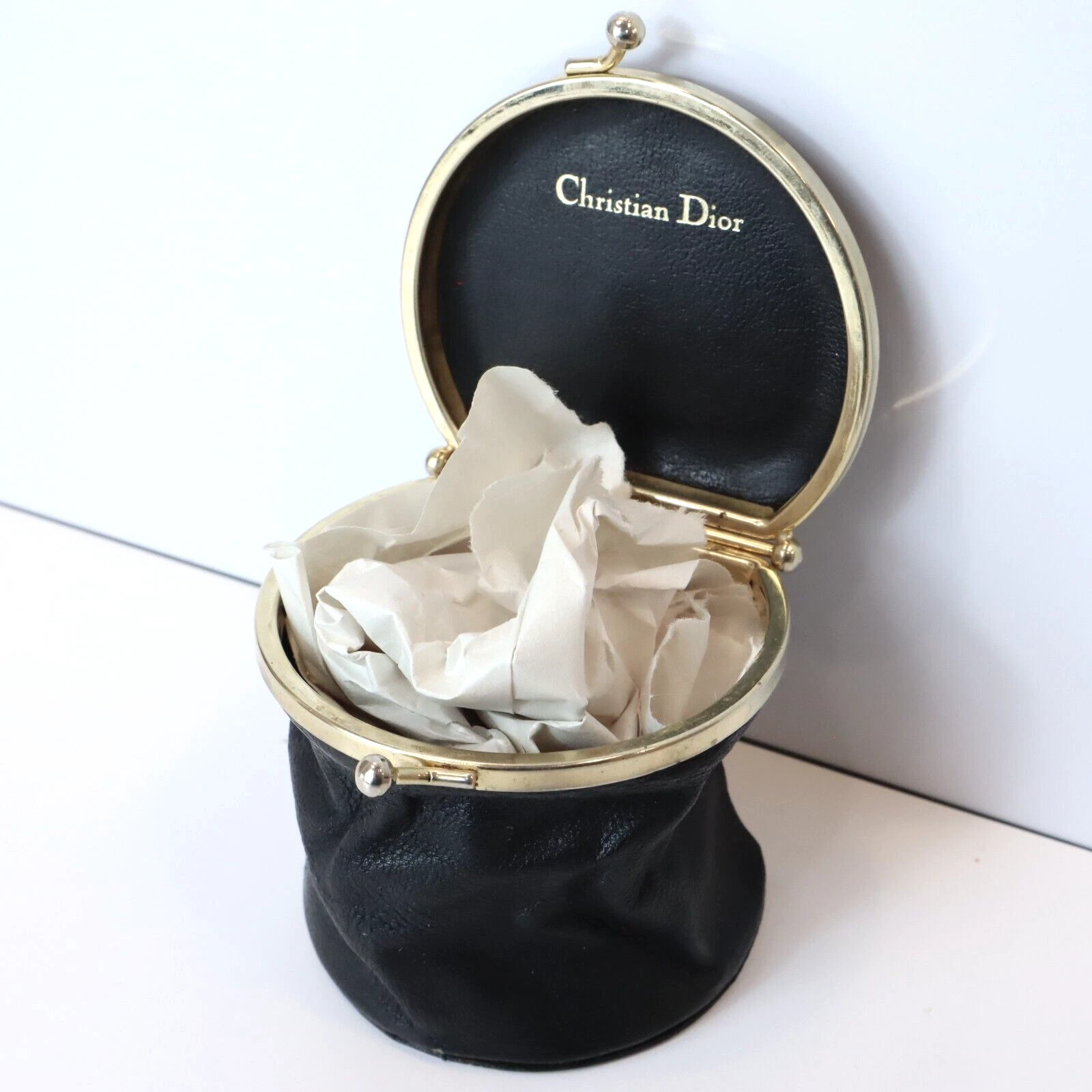 Ancien porte monnaie pliable Christian Dior Kisslock cuir de mouton noir
