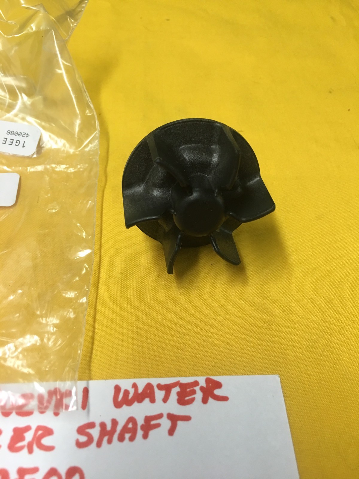 OEM SUZUKI Water Pump Impeller Shaft LTZ400,DRZ400,E,S, (17491-29F00)