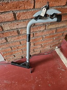 Hollywood bike, Hitch Mount Rack, 1-1/4'' and 2'', Silver /Top Lock /Open Box
