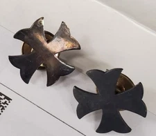 2 Maltese Cross US ARMY Medical Corps  Hat Collar Insignia Silver Pins 1901