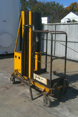 Workforce Products Inc Bil Jax/Haulotte Electric Man Lift XLT-1951