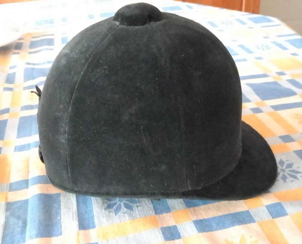 Casque D'équitation Velours Noir – Taille L (18-18,5 Cm) – À Restaurer (jugulaire)