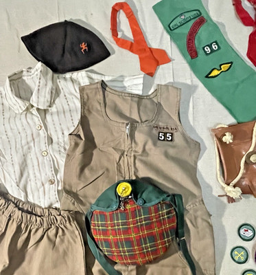 1960's BROWNIE & GIRL SCOUT LOT Uniforms, Patches Canteen, Book + More!