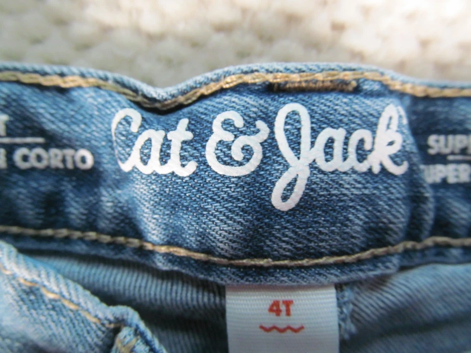 Cat And Jack Girls Shorts Size 4T Jean Denim Super Stretch Strawberry - Image 4 of 4