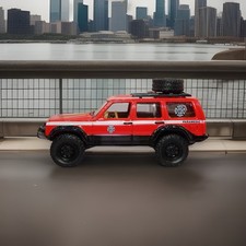 1998 ‘98 Jeep Cherokee Paramedic EMS RED Rescue Diorama Replica Model 1/64 MINT