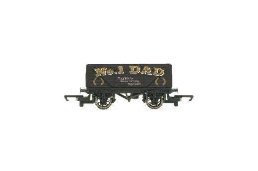 Hornby R60323 2026 Fathers Day Wagon OO Gauge