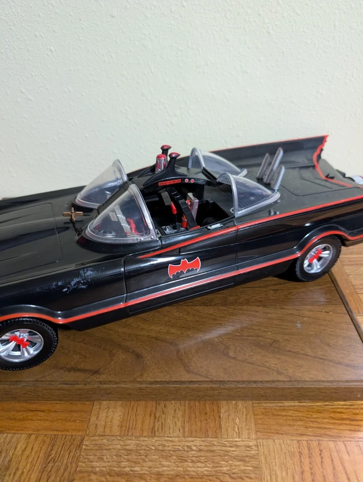 Batman Batmobile Classic 1966 Tv Series Collectible Car 18.5 Scale Mattel 2013 - Image 2 of 4