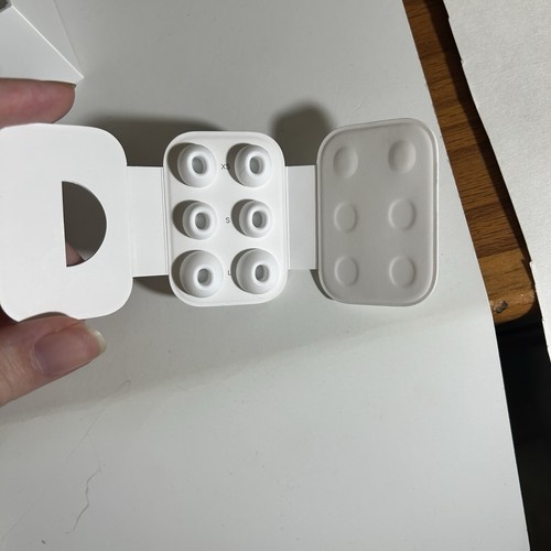 Apple AirPods Pro 2nd Generation Empty Box Only with Different Head Cover Sizes - 第 9/9 張圖片