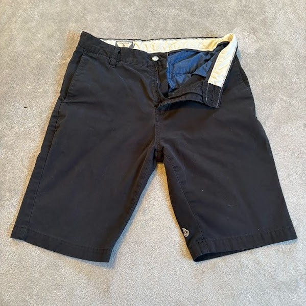 's Jeans Chino Hybrid Inseam 10" Size 30 Dark Gray