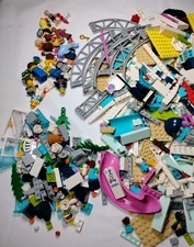 Lego Lot Bulk 2.5 Lbs Assorted Mixed Blocks and Figures Pieces Bricks