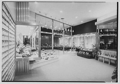 Long Island., Manhasset Bootery, Manhasset, business at 505 Plandome Rd.