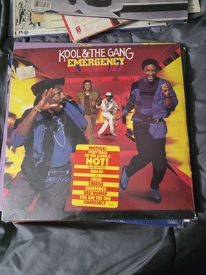 Kool & the Gang - Emergency LP Vinyl De-Lite Records 12'' 33 RPM 422-822 943-1