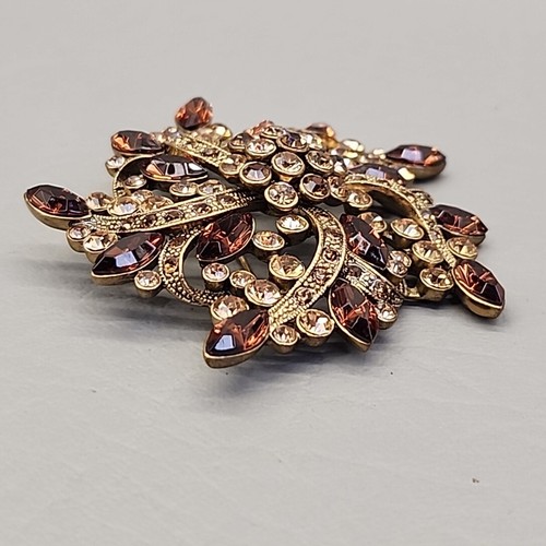 Vtg Rhinestone Brooch Brown Round Pinwheel Spiral Gold Tone 2.25" - Picture 5 of 13
