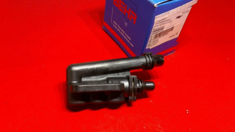 BMW Auto Trans Oil Cooler Thermostat E60 E61 E63 E64 E65 E66 BEHR/MAHLE OEM - Image 4 of 4