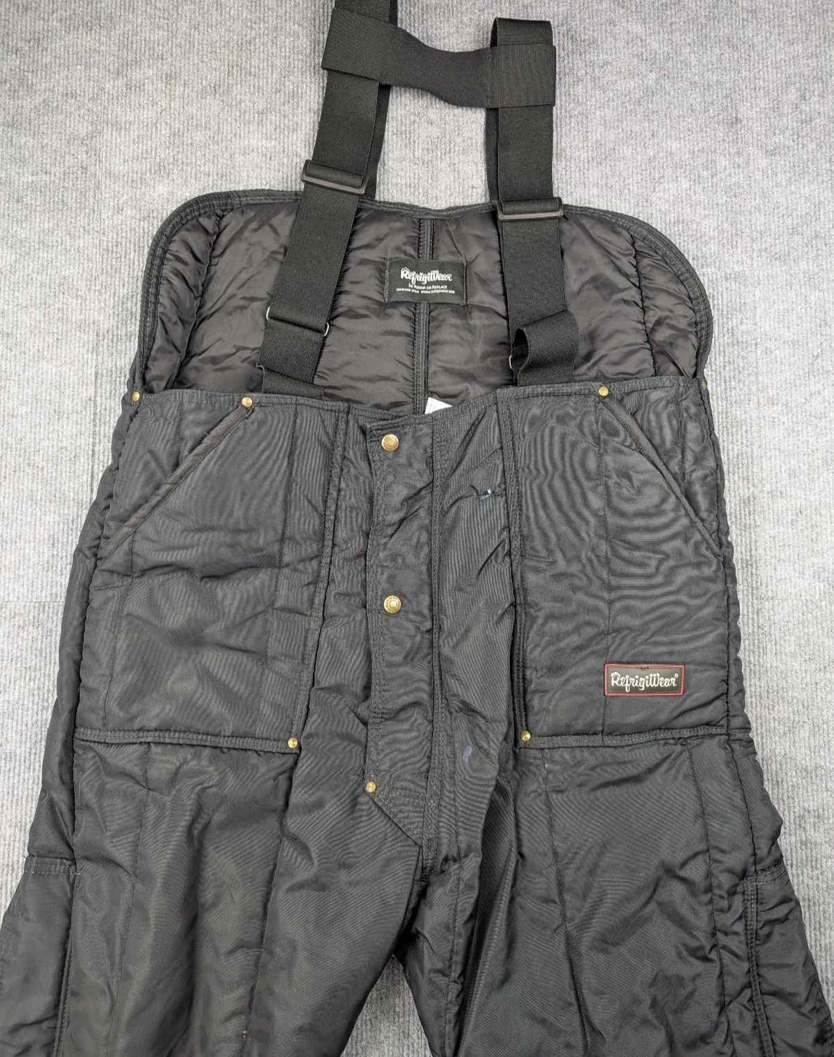 Refrigiwear Overalls Mens Large Cold Weather Puffer Work Wear Outdoor Utility
Opens in a new window