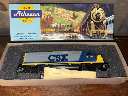 LOCOMOTORA DIÉSEL ATHEARN ESCALA HO CSX GP40-2 #6126 | Condition: Used