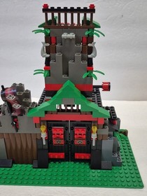 LEGO Ninja: Robber's Retreat (6088). Not Complete. Missing Pcs & Instructions