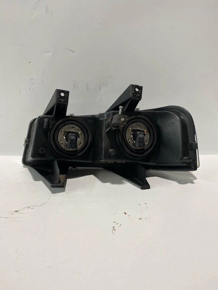 Faro Faro Faro Luz 2003-2024 Chevy Express 3500 Pasajero Derecho Foto 3 de 4