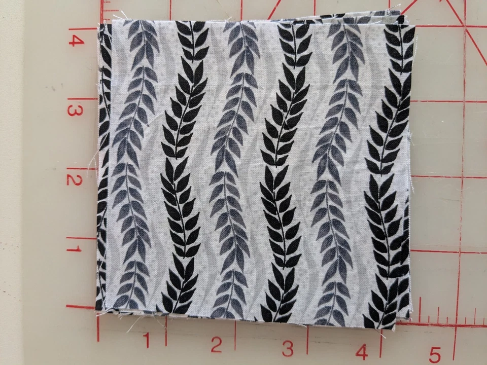 40 - 4" Precut Quilting Fabric Squares 8 x 5 Different Patterns BLACK WHITE GREY - Image 2 of 4