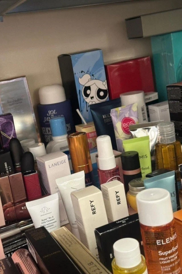 PowerGlowCo Luxury Beauty Stream