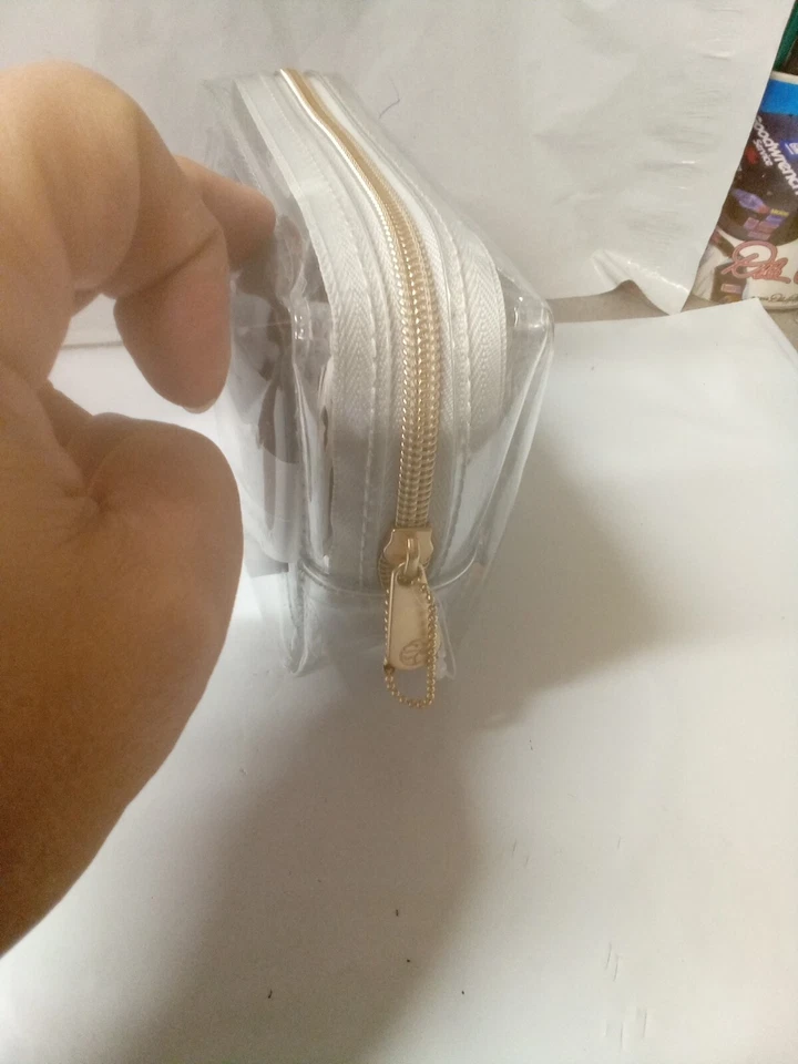 Soap & Glory Ace of Shades Quad Eyeshadow Palattes ~ 7 pcS ASSORTMENT - Image 3 of 4