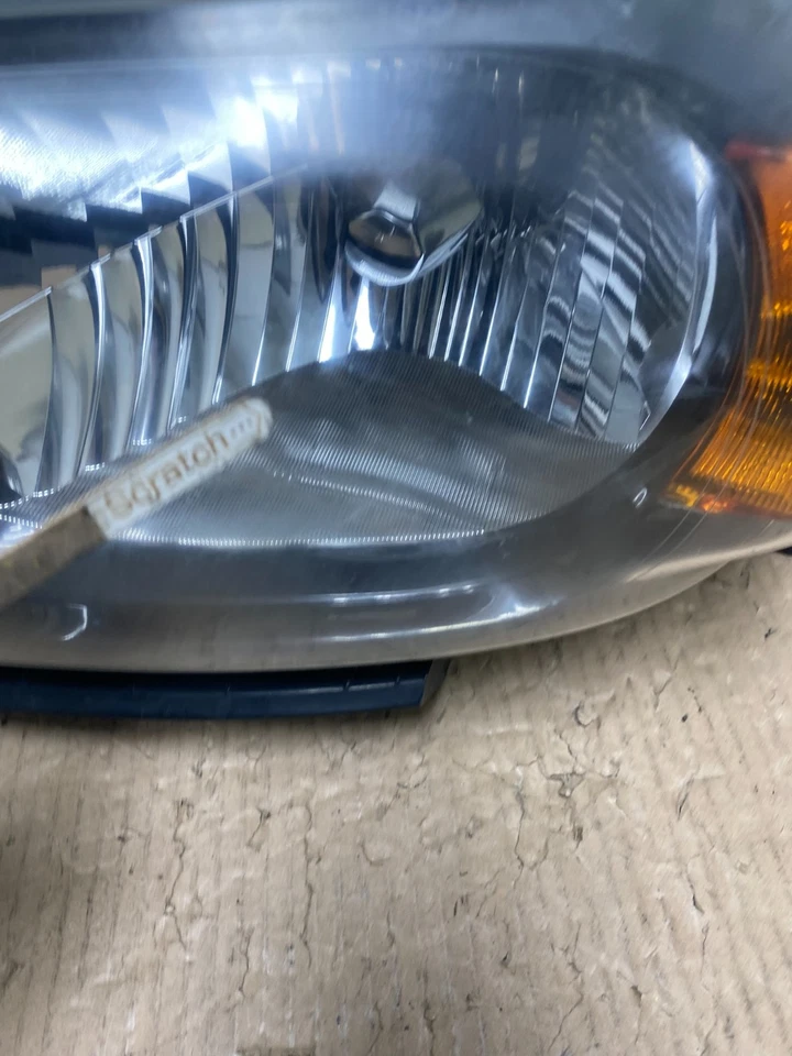 Faro lateral izquierdo halógeno Nissan Cube 2009-2011 OEM U2726 DW Foto 4 de 4