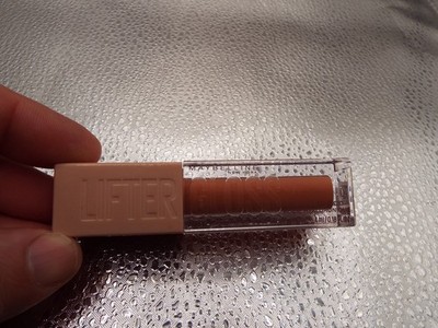 Maybelline New York Lifter Gloss  007 Amber new X