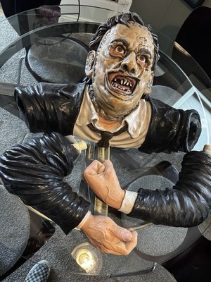 Life Size Rubie's Leatherface Grave Walker Figure Texas Chainsaw Massacre