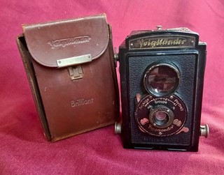 Vintage 1930s Voigtlander Brillant TLR Box Camera Anastigmat Voigtar f/9 Lens